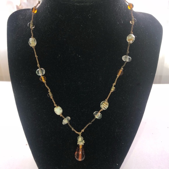 Elegant Beaded Necklace with Amber Accents - Picture 6 of 6